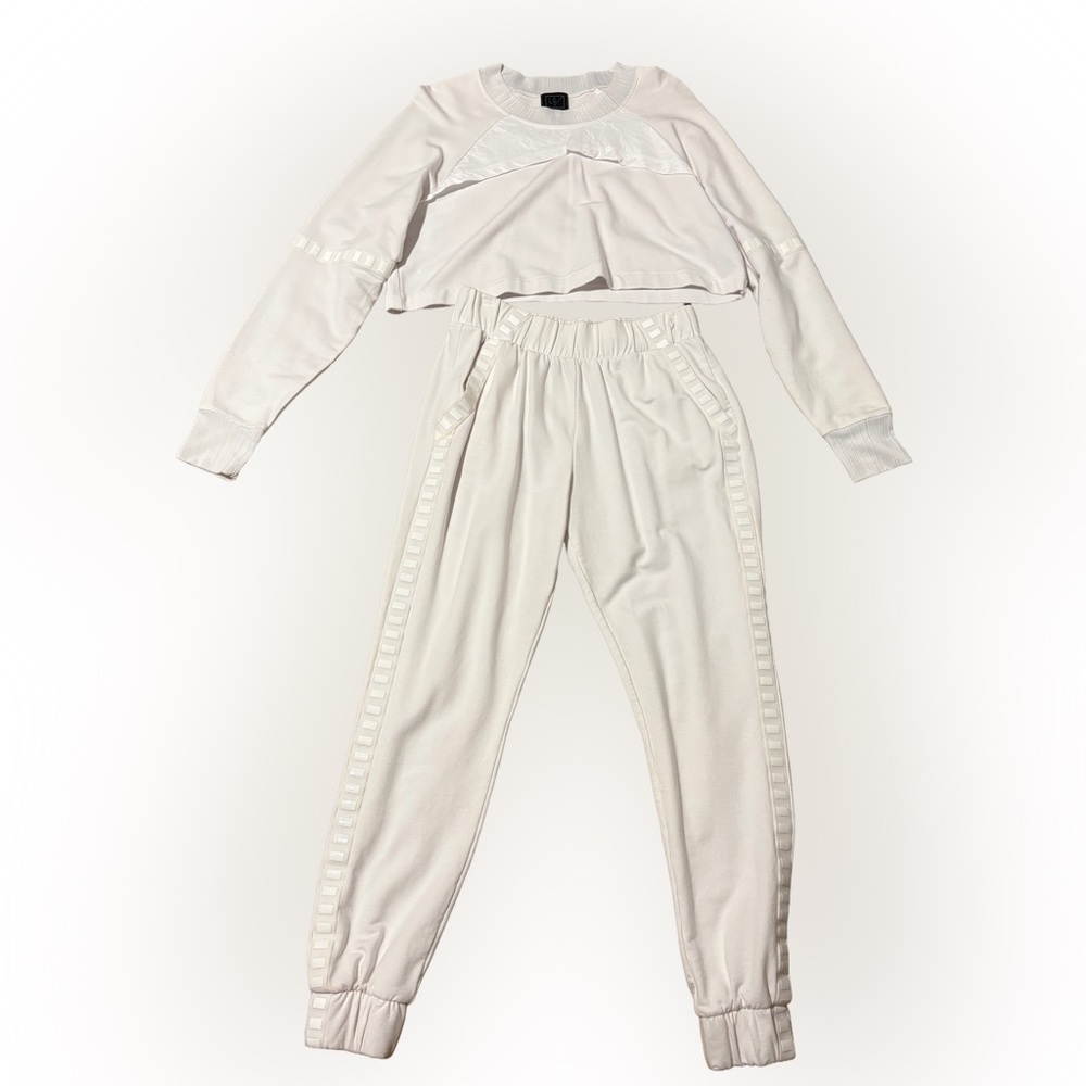 Beautiful Lime and Vine Two-Piece Tracksuit ***Like New only worn once